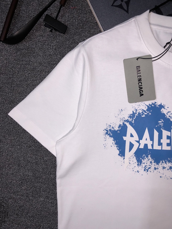 ブランドTシャツ背面デザイン